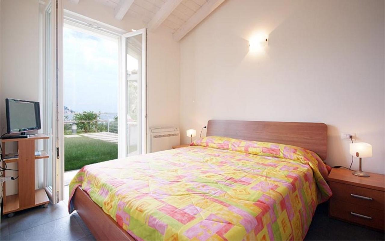 Residence Baia La Ruota Bordighera Eksteriør billede